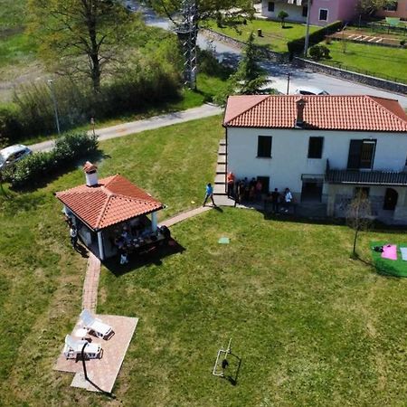 Villa Zwei Zedern Pićan Exterior foto